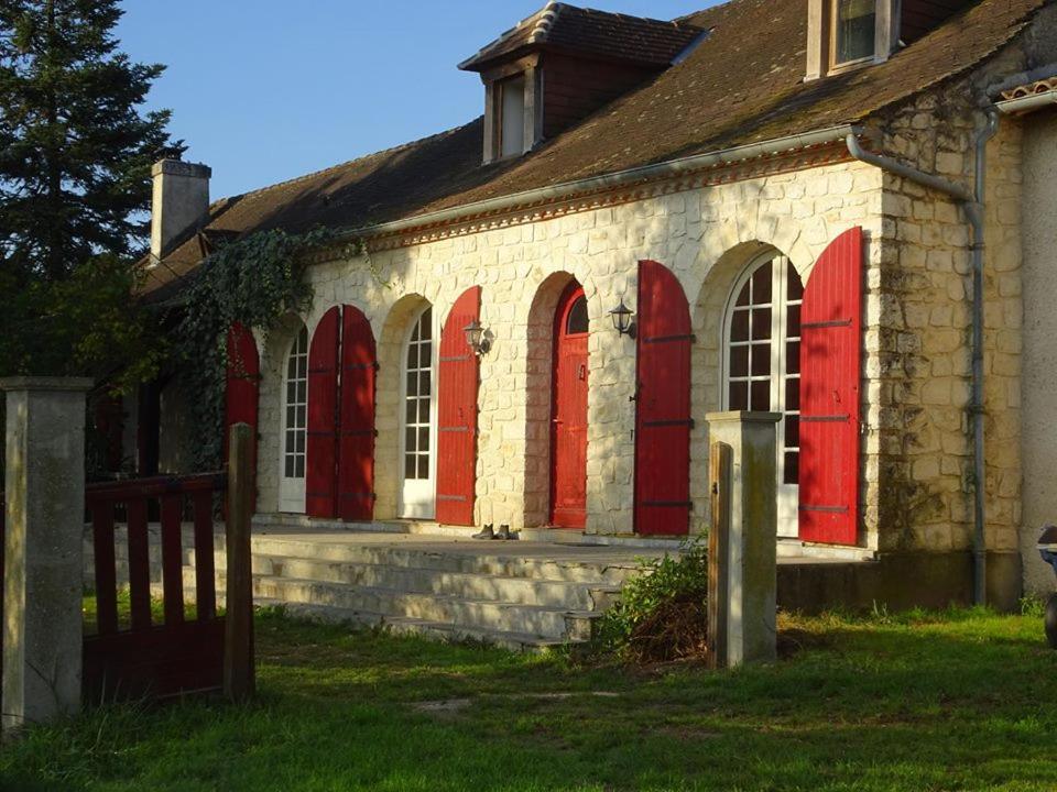 B&B Les Quatre Vents Montpon-Menesterol Esterno foto